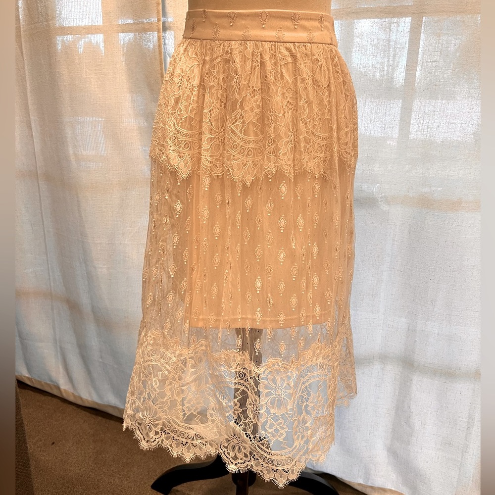 H&M Ivory Lace Skirt